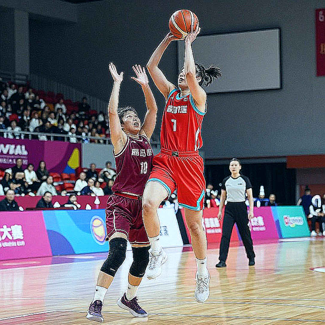 V.League mùa giải thường niên: Đọc nhịp pressing trước khi đọc bảng xếp hạng