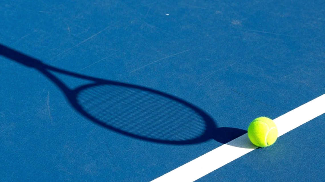 Khi đường biên không còn mắt người: Cuộc đánh đổi thầm lặng của tennis