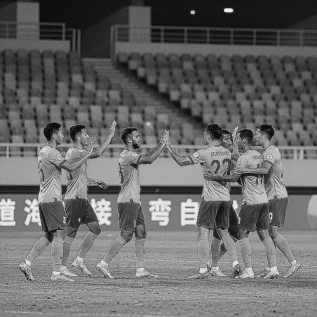 Bài toán 5.000 và 55.000 khán giả: Vì sao Bồ Đào Nha chưa thể buông Ronaldo Bài toán 5.000 và 55.000 khán giả: Vì sao Bồ Đào Nha chưa thể buông Ronaldo
