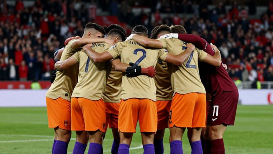 Bài toán 5.000 và 55.000 khán giả: Vì sao Bồ Đào Nha chưa thể buông Ronaldo Bài toán 5.000 và 55.000 khán giả: Vì sao Bồ Đào Nha chưa thể buông Ronaldo