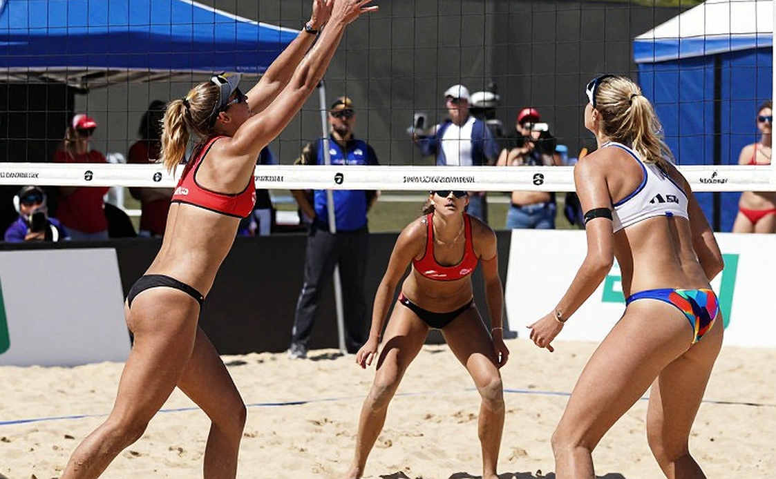 Allstate Big Ten/SEC Volleyball Challenge: Bóng chuyền nữ đại học Mỹ thử nghiệm sân khấu kiểu mới tại Wrigley Field Allstate Big Ten/SEC Volleyball Challenge: Bóng chuyền nữ đại học Mỹ thử nghiệm sân khấu kiểu mới tại Wrigley Field