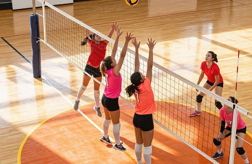 A Trophy That Ignores Position: 30 Years of NCAA Women's Volleyball MOP and Lessons for Vietnam A Trophy That Ignores Position: 30 Years of NCAA Women's Volleyball MOP and Lessons for Vietnam
