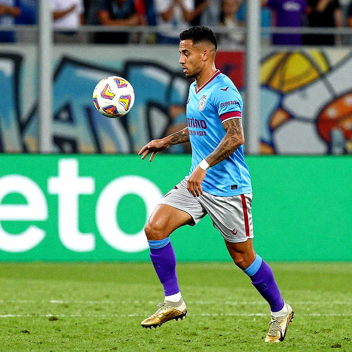 Kỳ chuyển nhượng V.League: bản tin không có người ký tên