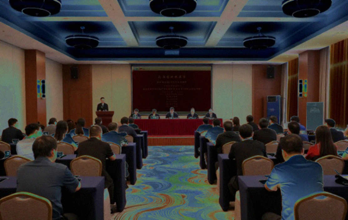 Atyrau Masters: Hai hạt giống hàng đầu gục ngã ngay vòng khai cuộc