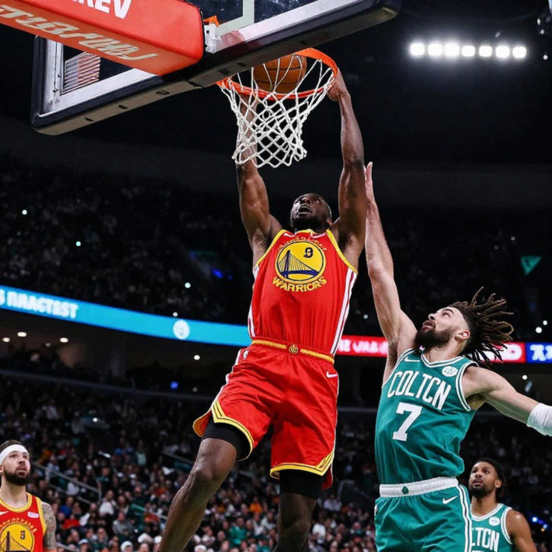 Pablo Laso xây dựng Anadolu Efes theo triết lý tập thể không anh hùng, Mike James là trung tâm tấn công