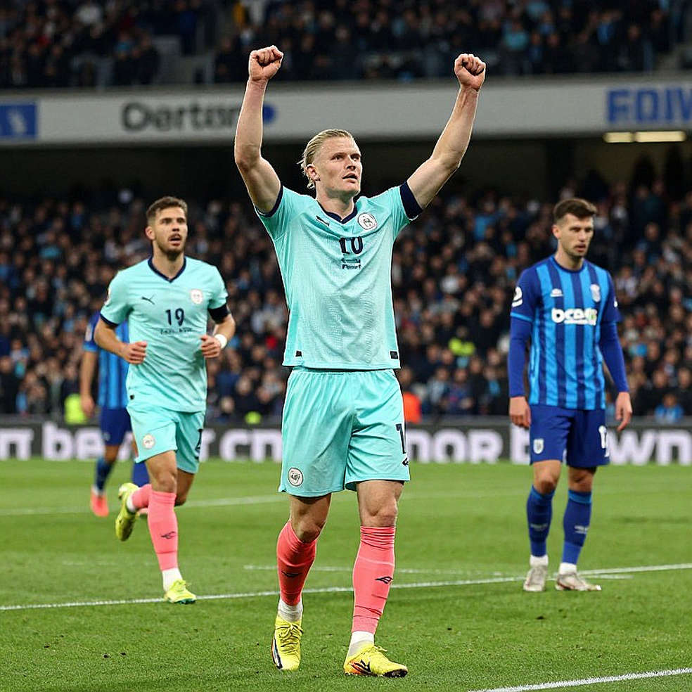 Hàng Đẫy Và Khoảng Trống Bên Cánh Trái: Derby Thủ Đô Không Chờ Bàn Thắng