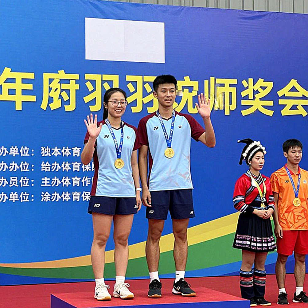 Alwi Farhan và buổi tập cùng Kento Momota: Điều bảng dữ liệu Asian Games 2026 chưa kịp ghi
