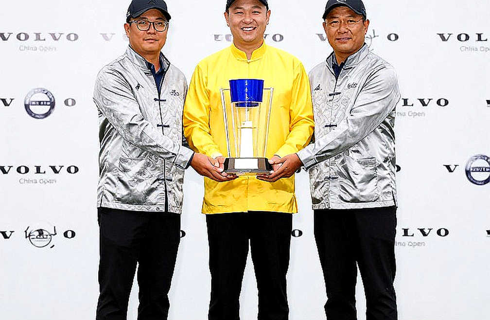 Presidents Cup: 45 giây im lặng ở Medinah và giới hạn của chiến thuật đội tuyển Presidents Cup: 45 giây im lặng ở Medinah và giới hạn của chiến thuật đội tuyển