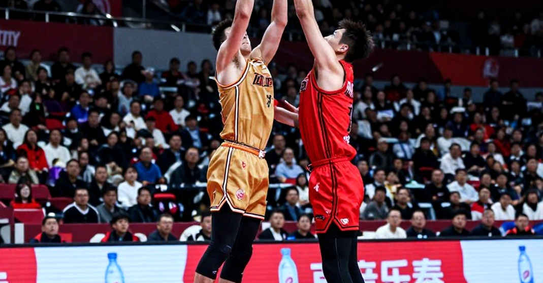 Siêu Cúp Ý: Milano vượt Virtus Bologna, Moses Wright tỏa sáng và khoảng trống nằm ở bảng điểm Siêu Cúp Ý: Milano vượt Virtus Bologna, Moses Wright tỏa sáng và khoảng trống nằm ở bảng điểm